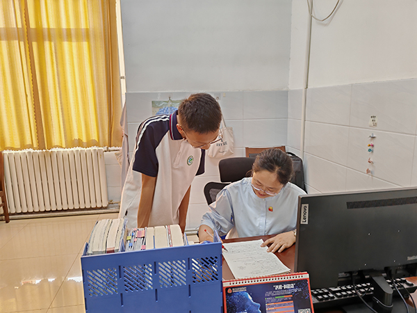 郝书娟 (1).jpg